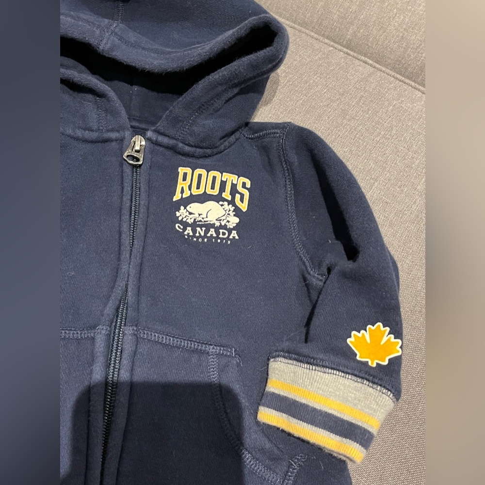 BABY ROOTS 6-12 months navy blue zip up hoodie - Picture 3 of 5